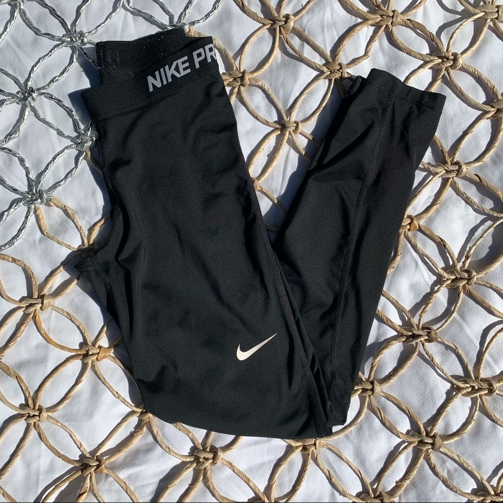 Nike pro Black Leggings high waist small